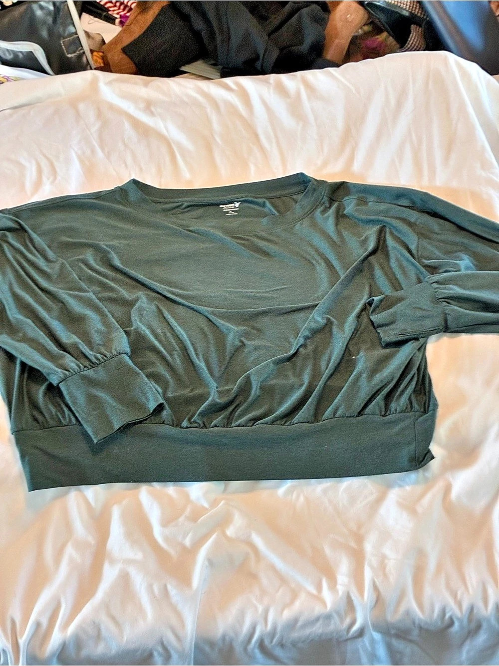 Old Navy Active Cloudfomation Green Long Sleeve Top NWOT